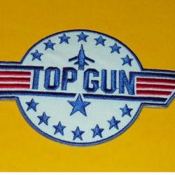 TISSU PATCH : TOP GUN ( FOND BLANC ) , DIAMETRE 9 CM , BON ETAT VOIR PHOTO . POUR TOUT RENSEIGNEMENT