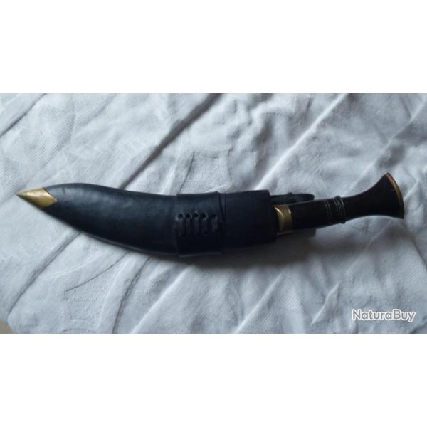 TRES BEAU COUTEAU KUKRI GURHKA NEPAL MANCHE CORNE TRES BELLE QUALITE