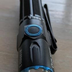 Lampe olight warrior 3