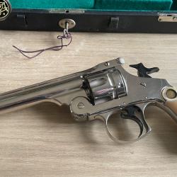 EXCEPTIONNEL - SMITH AND WESSON - CAL .44 RUSSIAN PREMIER MODÈLE