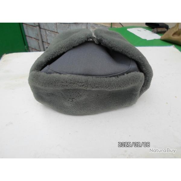 BONNET HIVER CANADA.TAILLE 55