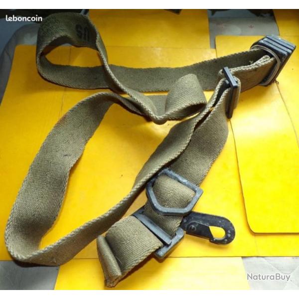 ARMEE AMERICAINE U.S : SANGLE AVEC BOUCLE EN ALUMINIUM ; MARQUAGE U.S , LARGEUR 4,5 CM LONGUEUR MAXI