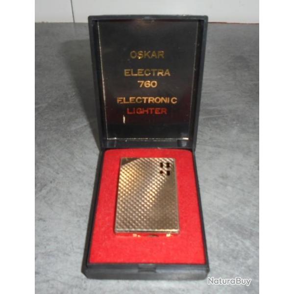 VINTAGE ANCIEN BRIQUET  GAZ OSKAR ELECTRA 760 BOITE D'ORIGINE Couleur DORE / OR