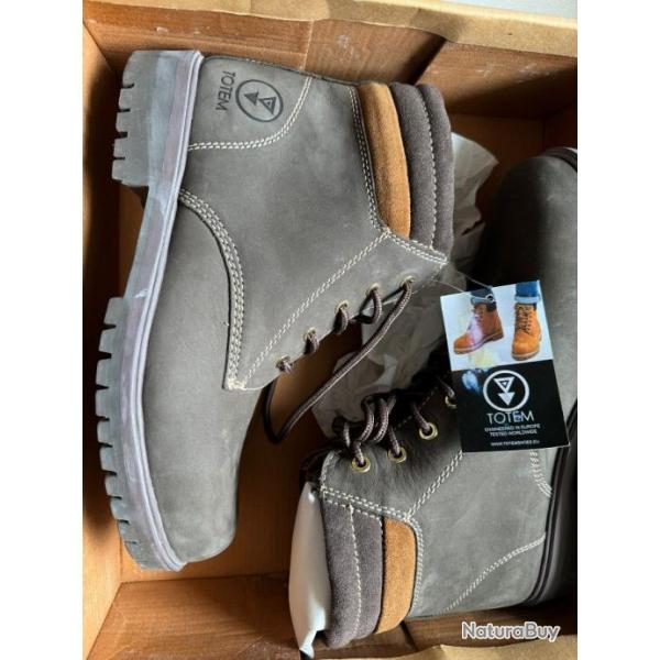 Chaussure de marche Totem brown taille 42 a 1 euros sans prix de rserve !! (2)