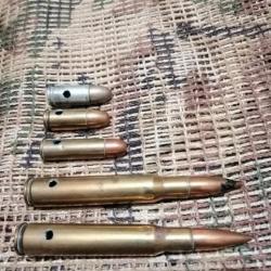 1 lot de 5 munitions militaires anciennes neutralisées : 30 06 Garand x2 / Lebel 8mm/9mm x2 43 et 44