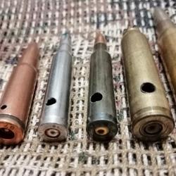 1 lot de 6 munitions militaires neutralisées : 7.5 CH/7.5 fr/5. 56 fr/5.56 blanc/7.62x39RU/9mm blanc