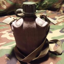 Cantine ABL gourde,quart,housse datée 19821985 ( Armée Belge )