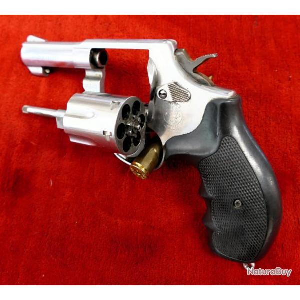 Vente flash ! Revolver Smith & Wesson Mod. 64-6  inox canon 3'' - Cal. .38 Special + boite d'origine