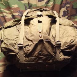 Véritable sac à dos ALICE PACK grand format US ARMY avec sa clef de potage