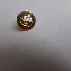 Pin's militaire Amicale des Anciens 43ème RI régiment d'infanterie