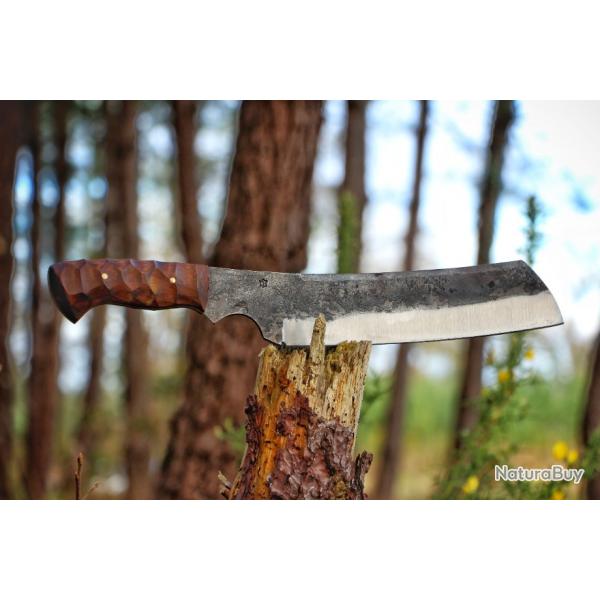 Couteau de camp et foret