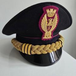 Casquette haut dirigeant police. Italie