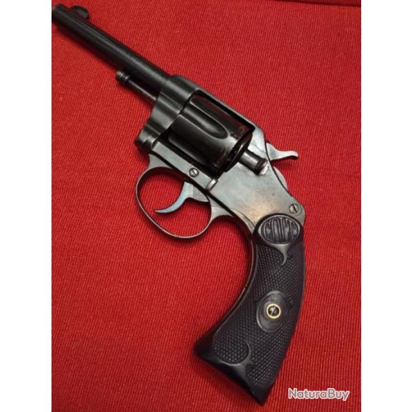 Revolver Colt New Police . Calibre 32 SW .