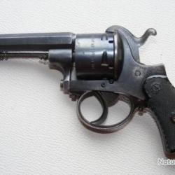 1 x THE PRESERVER AMERICAN REVOLVER, TYPE LEFAUCHEUX 9 mm BROCHE, A PONTET, FABRICATION LIEGE