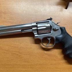 SMITH & WESSON 686-4 357MAG