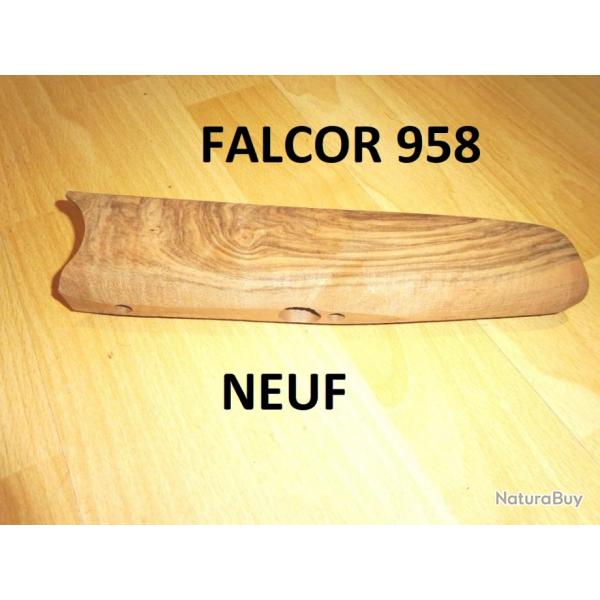 devant bois fusil FALCOR 958  vernir entraxe 98mm MANUFRANCE - VENDU PAR JEPERCUTE (S20M346)