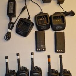 Lot de 5 talkie walkie uhf kenwood