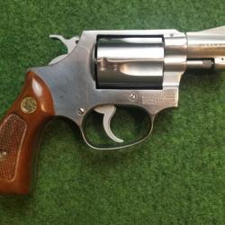 Revolver SMITH & WESSON mod. 60 - Cal. 38 spécial - Canon 2" - Dans sa boite d'origine (Occasion bon