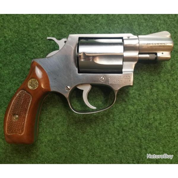 Revolver SMITH & WESSON mod. 60 - Cal. 38 spcial - Canon 2" - Dans sa boite d'origine (Occasion bon