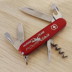 Victorinox Couteau Suisse Spartan F/A 18 Hornet Team insert métallique Collector