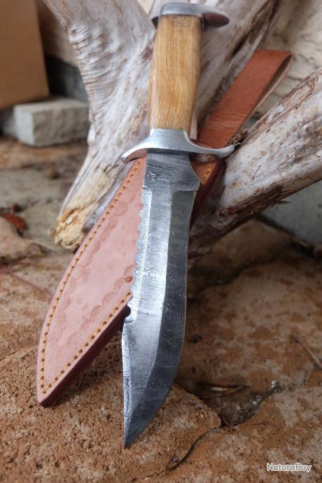 Couteau De Chasse En Acier Damas Fait Main Avec Fourreau Cuir - Personnalisé Et Unique