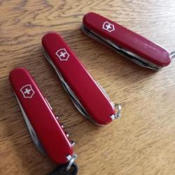 Lot de 3 Couteaux suisses Victorinox