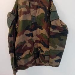 Veste de combat Felin et sa capuche