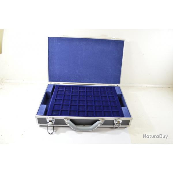 Valise de transport rangement pour monnaies, plateaux bleu velour, occasion.