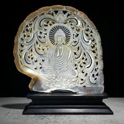 Coquille de Nacre Gravée - Motif Bouddha