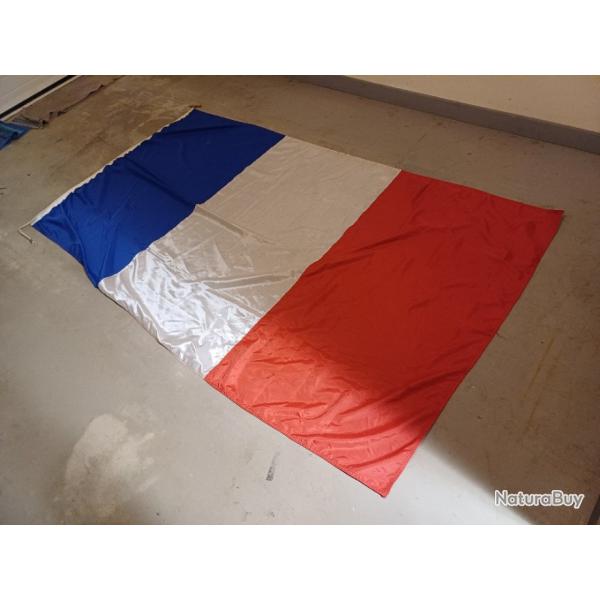 Drapeau franais grand format 230 x 140 cm top qualit TBE