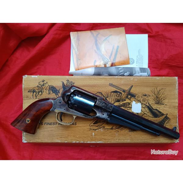 Revolver de marque Uberti modele Remington 1858 calibre 44 PN Bleu/jasp  tir 1 barillet tat neuf