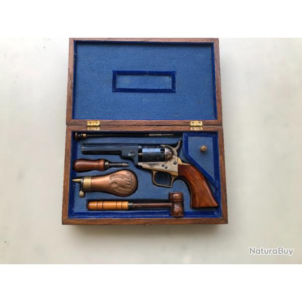 Coffret Colt Wells Fargo 1849 UBERTI