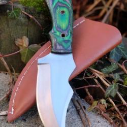 Couteau de Chasse Skinner Lame Acier Carbone 1055 Manche Bois Green Etui Simili Cuir Fabr Artisanale