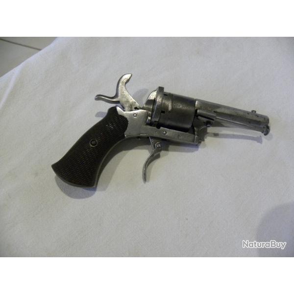 REVOLVER TYPE BULLDOG