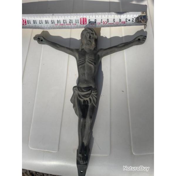 CHRIST EN BRONZE STYLISE A fixer 1950 /1960 JOLIE PATINE mesure sur photos poids environ 300 g