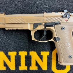 Beretta M9A4 TAN 9 mm