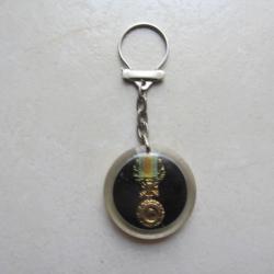 Porte clés médaille "Valeurs et discipline" 1960