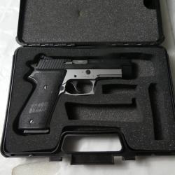 pistolet SIG SAUER P220 cal 22lr