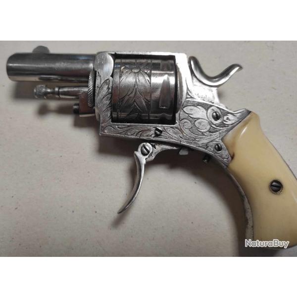 Revolver belge calibre 320