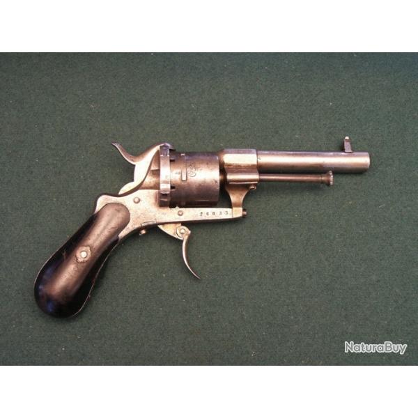 Revolver belge de type Lefaucheux crosse "poire" (A571)