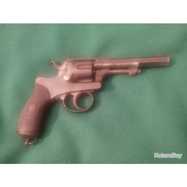 Revolver rglementaire portugais, "Abadie", modle 1878 pour Officier.Bon tat.