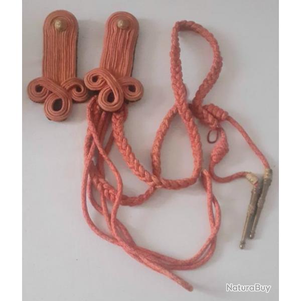 FR423410a  Paire trfle avec aiguillette GMR