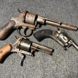 Lot revolvers a broche 1 euro sans prix de réserve !!!!!