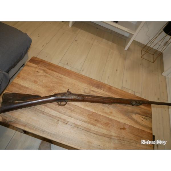 Fusil BROWN BESS transform  percussion et bois raccourci, bonne base de restauration