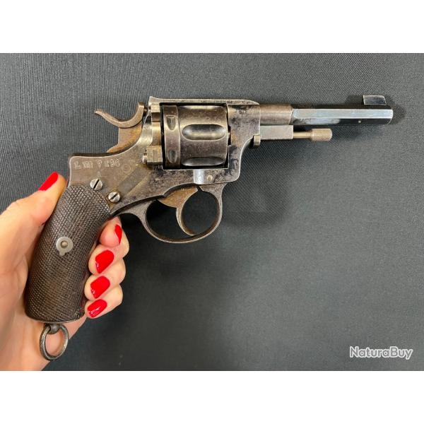 REVOLVER HUSQVARNA cal 7,5 nagant