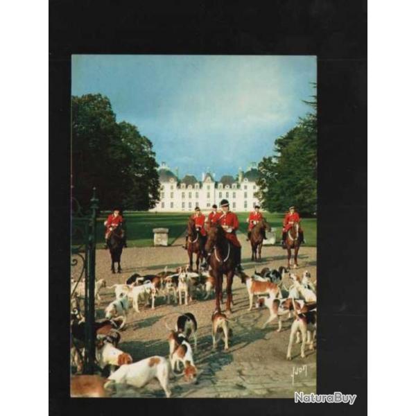 chateau de cheverny , meute et cavaliers au dpart  carte postale moderne cpm ,