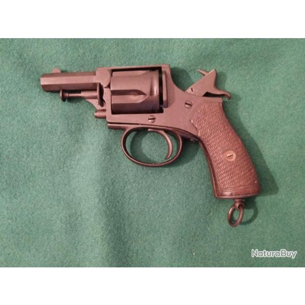 Revolver Franais  LAgent " Le Municipal"  produit par la Manufacture franaises d'armes de Saint E