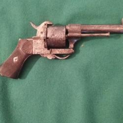 Revolver á broches type lefaucheux 1860