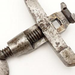 OUTIL REGLEMENTAIRE DEMONTAGE RESSORT PLATINE - FRANCE XIXè France Très bon  XIX eme Militaria