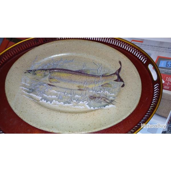 Grand plat  poisson en grs, dcor truite fario crevisse